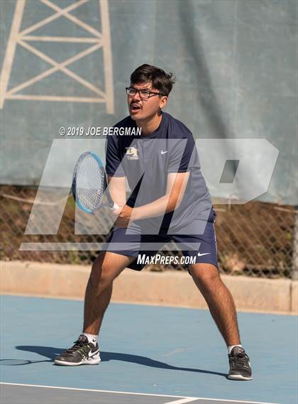 Thumbnail 2 in Delano vs. Bakersfield (Lynch Cup) photogallery.