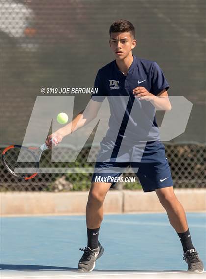 Thumbnail 2 in Delano vs. Bakersfield (Lynch Cup) photogallery.