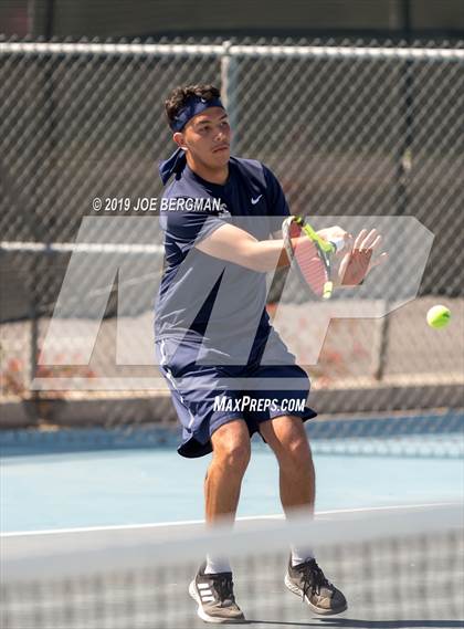 Thumbnail 2 in Delano vs. Bakersfield (Lynch Cup) photogallery.