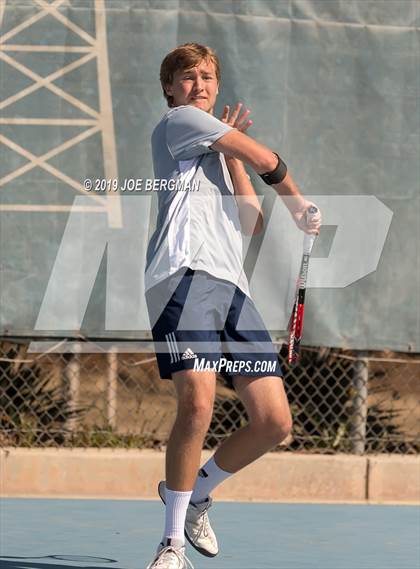 Thumbnail 1 in Delano vs. Bakersfield (Lynch Cup) photogallery.