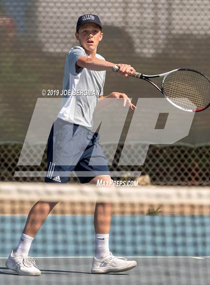 Thumbnail 3 in Delano vs. Bakersfield (Lynch Cup) photogallery.