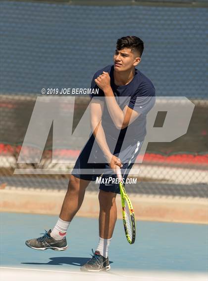 Thumbnail 1 in Delano vs. Bakersfield (Lynch Cup) photogallery.