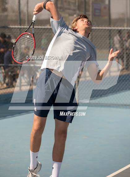 Thumbnail 3 in Delano vs. Bakersfield (Lynch Cup) photogallery.