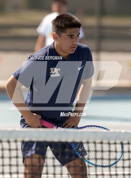 Thumbnail 3 in Delano vs. Bakersfield (Lynch Cup) photogallery.