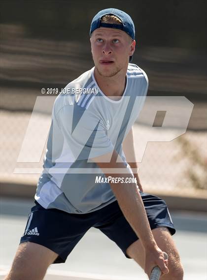 Thumbnail 1 in Delano vs. Bakersfield (Lynch Cup) photogallery.
