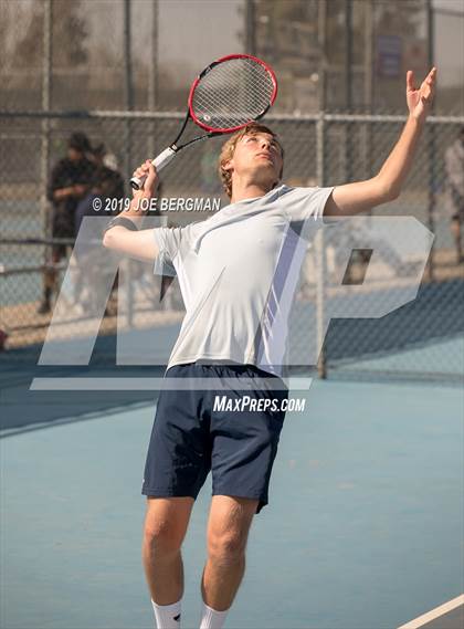 Thumbnail 2 in Delano vs. Bakersfield (Lynch Cup) photogallery.