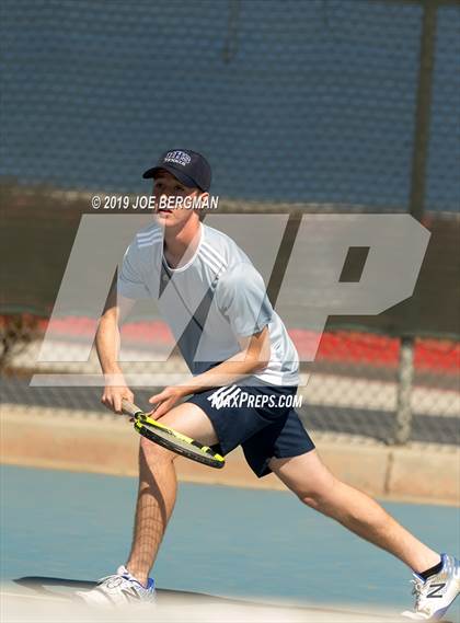 Thumbnail 1 in Delano vs. Bakersfield (Lynch Cup) photogallery.