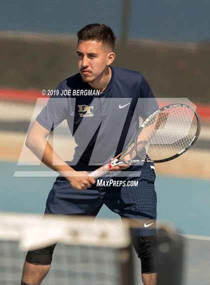 Thumbnail 2 in Delano vs. Bakersfield (Lynch Cup) photogallery.
