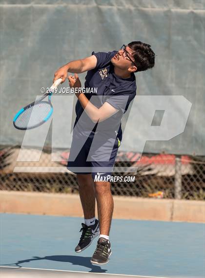 Thumbnail 1 in Delano vs. Bakersfield (Lynch Cup) photogallery.