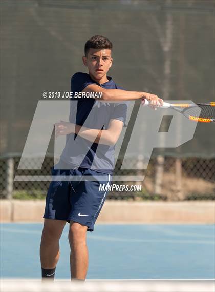 Thumbnail 3 in Delano vs. Bakersfield (Lynch Cup) photogallery.