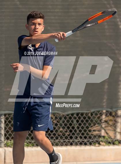 Thumbnail 3 in Delano vs. Bakersfield (Lynch Cup) photogallery.