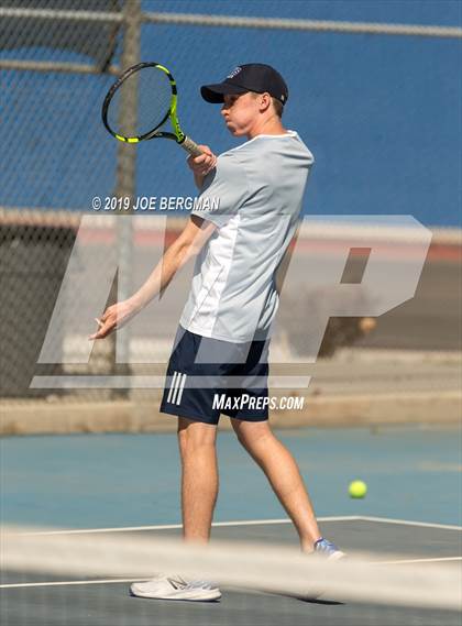Thumbnail 3 in Delano vs. Bakersfield (Lynch Cup) photogallery.