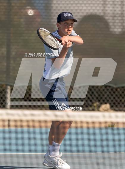 Thumbnail 2 in Delano vs. Bakersfield (Lynch Cup) photogallery.