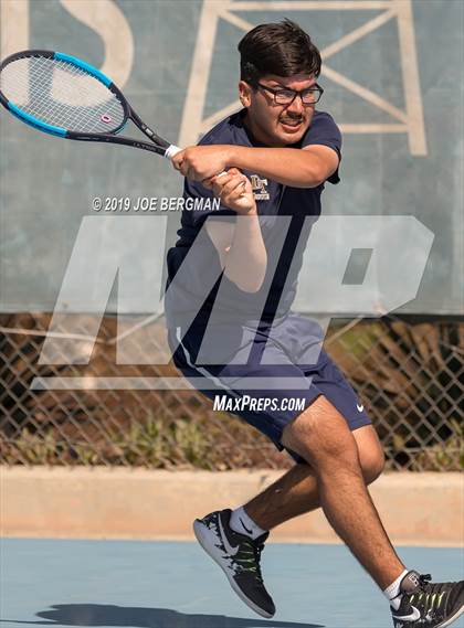 Thumbnail 1 in Delano vs. Bakersfield (Lynch Cup) photogallery.