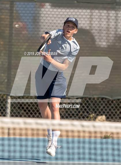 Thumbnail 2 in Delano vs. Bakersfield (Lynch Cup) photogallery.
