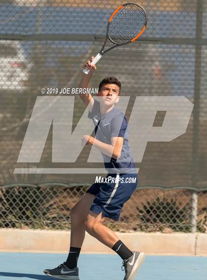 Thumbnail 2 in Delano vs. Bakersfield (Lynch Cup) photogallery.