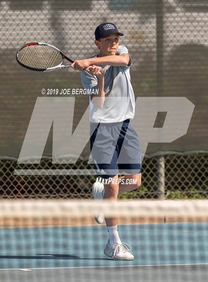 Thumbnail 1 in Delano vs. Bakersfield (Lynch Cup) photogallery.