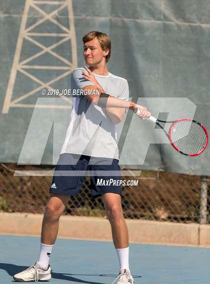 Thumbnail 3 in Delano vs. Bakersfield (Lynch Cup) photogallery.