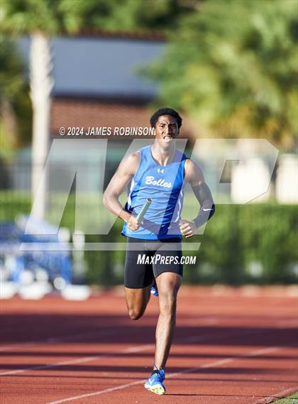 Thumbnail 1 in FHSAA District 3-2A (4 x 400 Relay) photogallery.