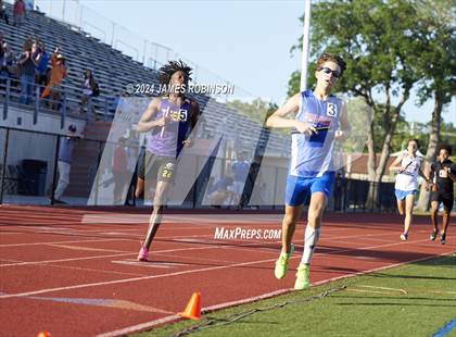 Thumbnail 2 in FHSAA District 3-2A (4 x 400 Relay) photogallery.