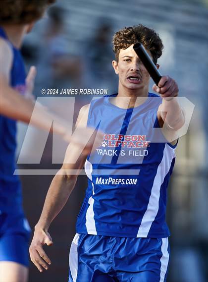 Thumbnail 2 in FHSAA District 3-2A (4 x 400 Relay) photogallery.