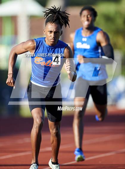 Thumbnail 3 in FHSAA District 3-2A (4 x 400 Relay) photogallery.