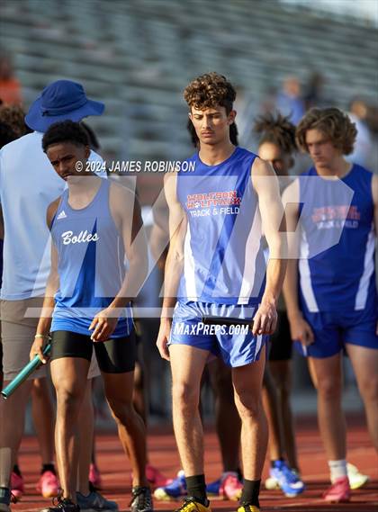 Thumbnail 1 in FHSAA District 3-2A (4 x 400 Relay) photogallery.