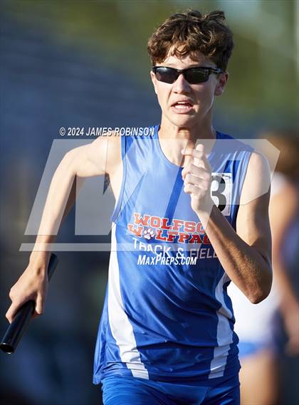 Thumbnail 3 in FHSAA District 3-2A (4 x 400 Relay) photogallery.