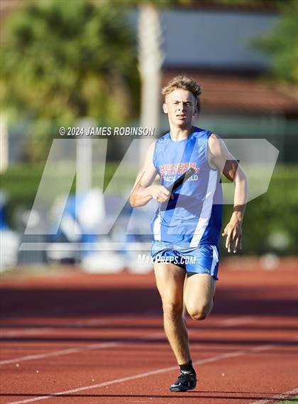 Thumbnail 2 in FHSAA District 3-2A (4 x 400 Relay) photogallery.