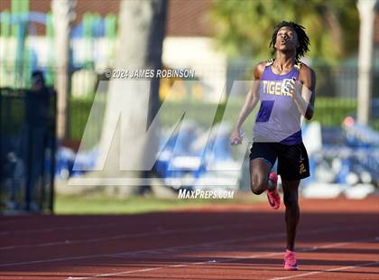 Thumbnail 2 in FHSAA District 3-2A (4 x 400 Relay) photogallery.