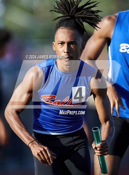 Thumbnail 3 in FHSAA District 3-2A (4 x 400 Relay) photogallery.