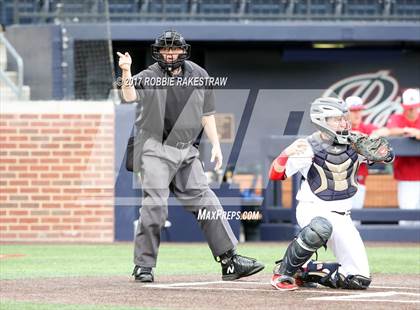 Thumbnail 2 in Carroll vs. Allen (UIL 6A Regional Quarterfinal) photogallery.