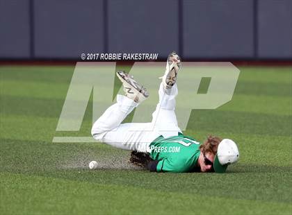 Thumbnail 3 in Carroll vs. Allen (UIL 6A Regional Quarterfinal) photogallery.