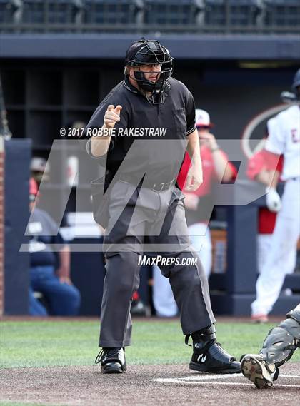 Thumbnail 3 in Carroll vs. Allen (UIL 6A Regional Quarterfinal) photogallery.