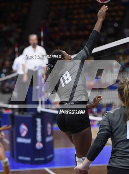 Thumbnail 3 in Simla vs. Limon (CHSAA 2A Semifinal) photogallery.