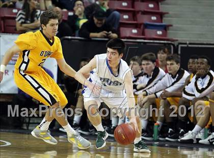 Thumbnail 1 in Bishop O'Dowd vs. Sacred Heart Cathedral (CIF D3 NorCal Regional Final) photogallery.