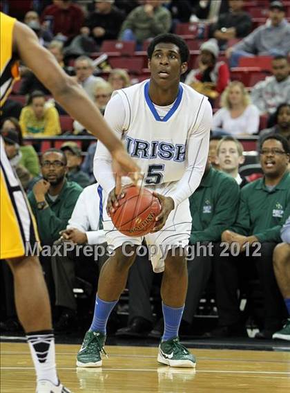 Thumbnail 1 in Bishop O'Dowd vs. Sacred Heart Cathedral (CIF D3 NorCal Regional Final) photogallery.