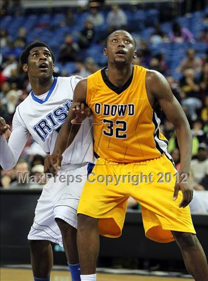 Thumbnail 1 in Bishop O'Dowd vs. Sacred Heart Cathedral (CIF D3 NorCal Regional Final) photogallery.