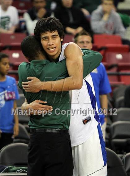 Thumbnail 3 in Bishop O'Dowd vs. Sacred Heart Cathedral (CIF D3 NorCal Regional Final) photogallery.