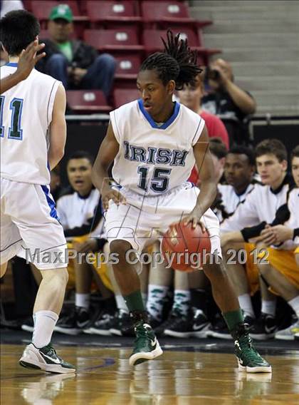 Thumbnail 3 in Bishop O'Dowd vs. Sacred Heart Cathedral (CIF D3 NorCal Regional Final) photogallery.