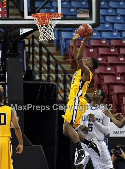 Thumbnail 2 in Bishop O'Dowd vs. Sacred Heart Cathedral (CIF D3 NorCal Regional Final) photogallery.