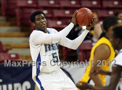 Thumbnail 3 in Bishop O'Dowd vs. Sacred Heart Cathedral (CIF D3 NorCal Regional Final) photogallery.