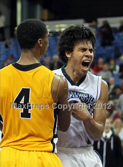 Thumbnail 2 in Bishop O'Dowd vs. Sacred Heart Cathedral (CIF D3 NorCal Regional Final) photogallery.