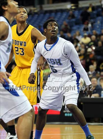 Thumbnail 1 in Bishop O'Dowd vs. Sacred Heart Cathedral (CIF D3 NorCal Regional Final) photogallery.