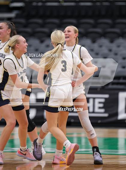 Thumbnail 3 in Snow Canyon vs. Sky View (UHSAA 4A Quarterfinal) photogallery.