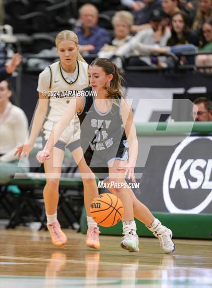 Thumbnail 2 in Snow Canyon vs. Sky View (UHSAA 4A Quarterfinal) photogallery.