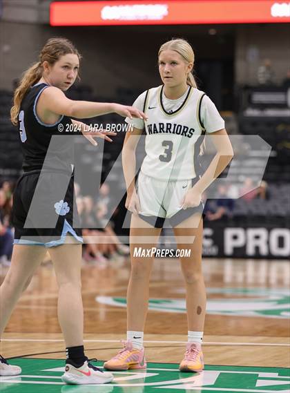 Thumbnail 3 in Snow Canyon vs. Sky View (UHSAA 4A Quarterfinal) photogallery.