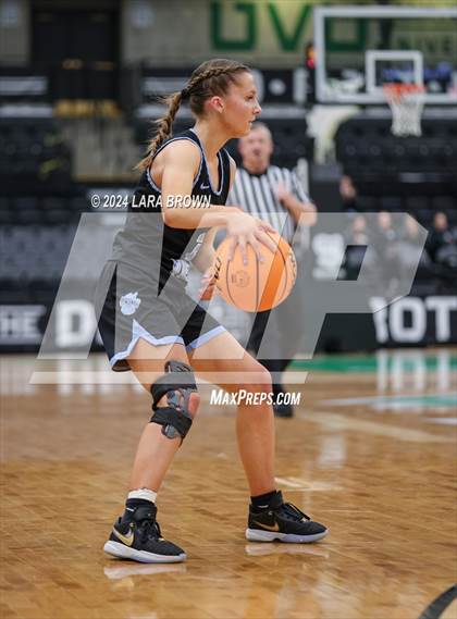 Thumbnail 3 in Snow Canyon vs. Sky View (UHSAA 4A Quarterfinal) photogallery.