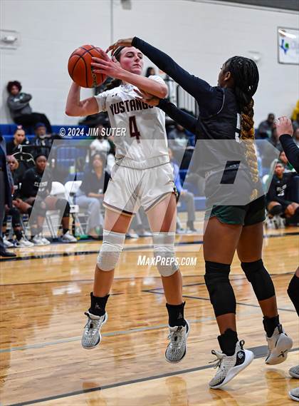 Thumbnail 3 in Magnolia West vs Ellison (UIL 5A Reg III Bi-District) photogallery.