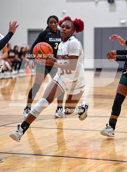 Thumbnail 2 in Magnolia West vs Ellison (UIL 5A Reg III Bi-District) photogallery.